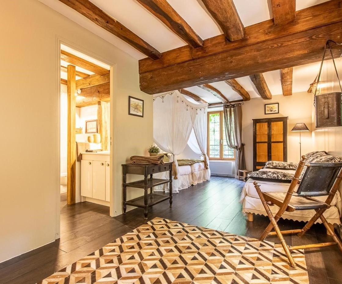 Bed and Breakfast Le Domaine De Moroges Exterior foto
